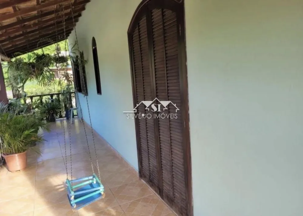 Casa, 6 quartos, 204 m² - Foto 1