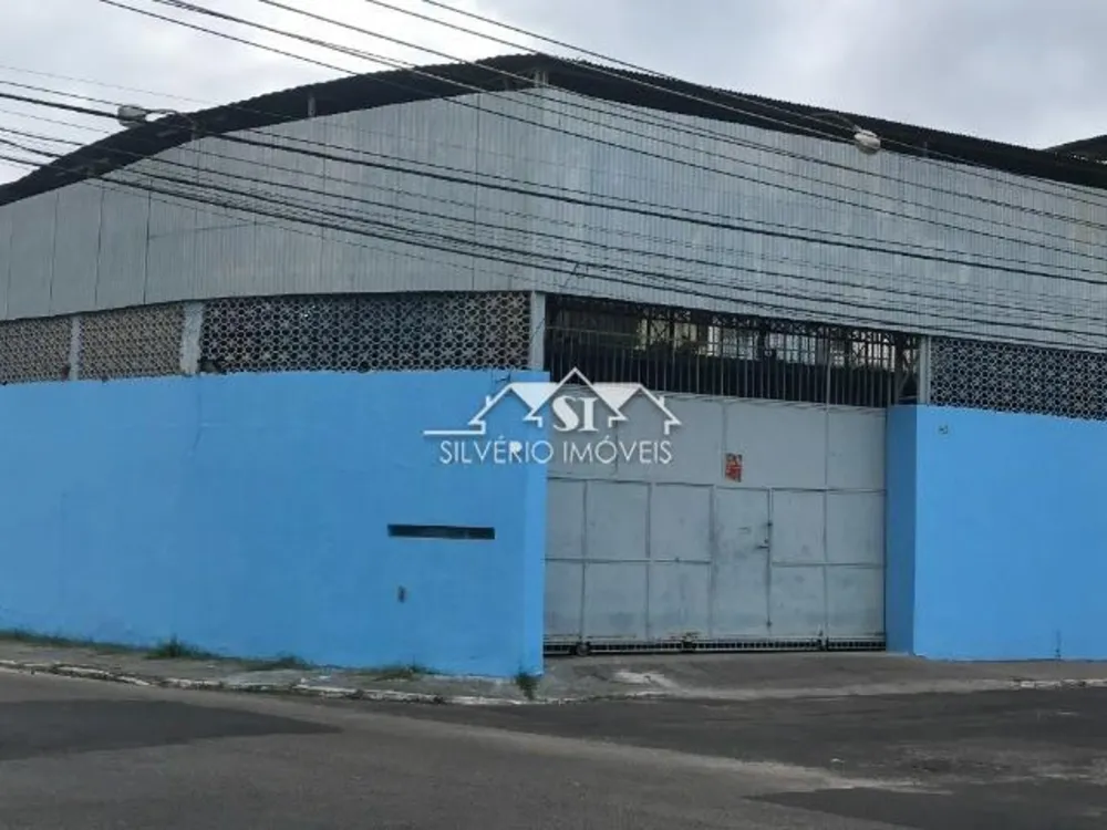 Depósito-Galpão, 750 m² - Foto 1