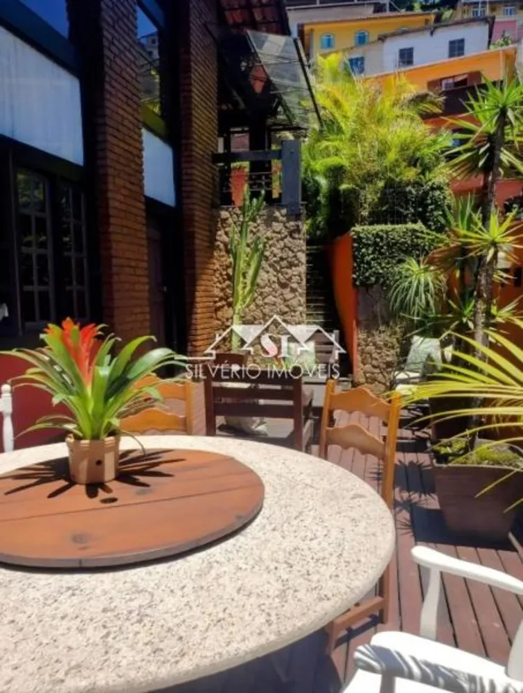 Casa, 3 quartos, 245 m² - Foto 2