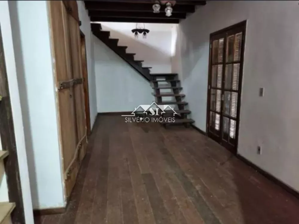 Casa, 4 quartos, 250 m² - Foto 4