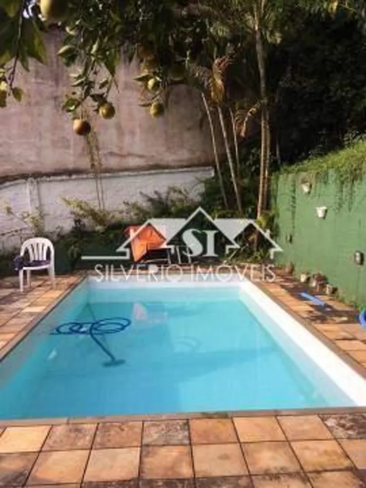 Casa, 4 quartos, 193 m² - Foto 1