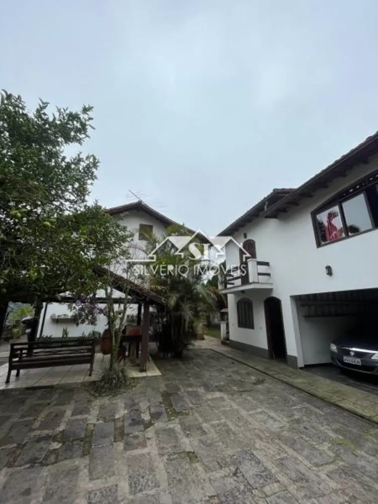 Casa, 3 quartos, 235 m² - Foto 28