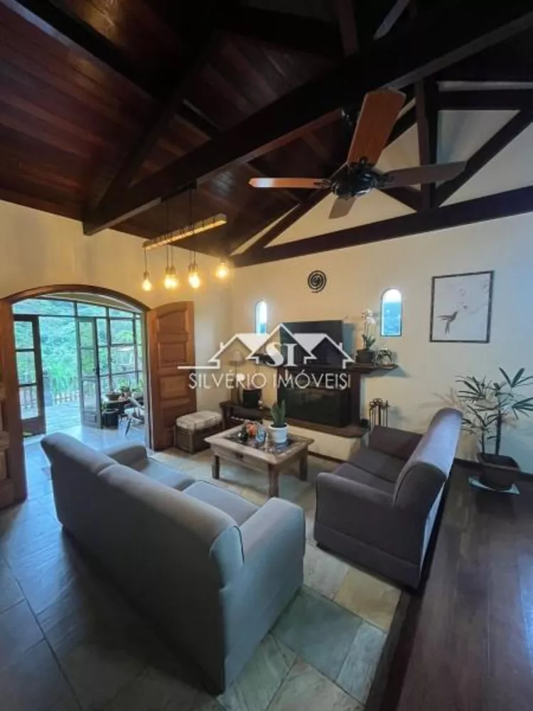 Casa, 3 quartos, 235 m² - Foto 2