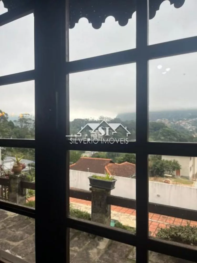 Casa, 3 quartos, 235 m² - Foto 1