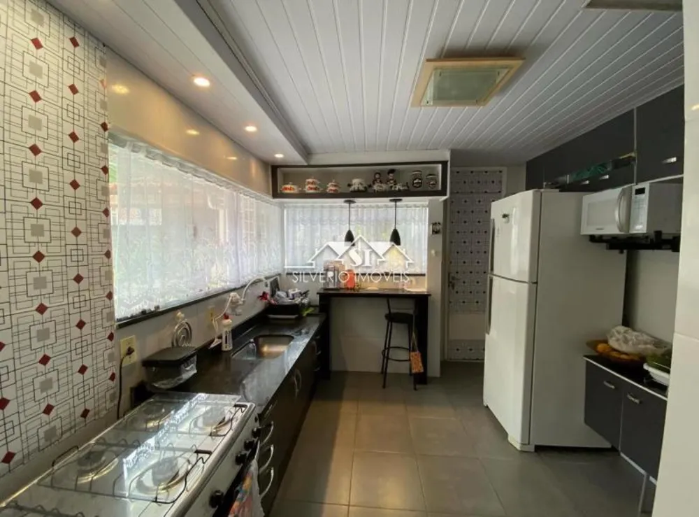 Casa, 3 quartos, 248 m² - Foto 2