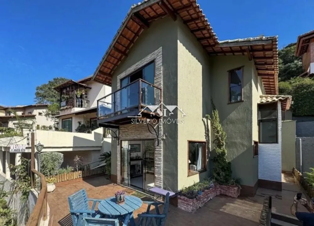 Casa, 3 quartos, 214 m² - Foto 1