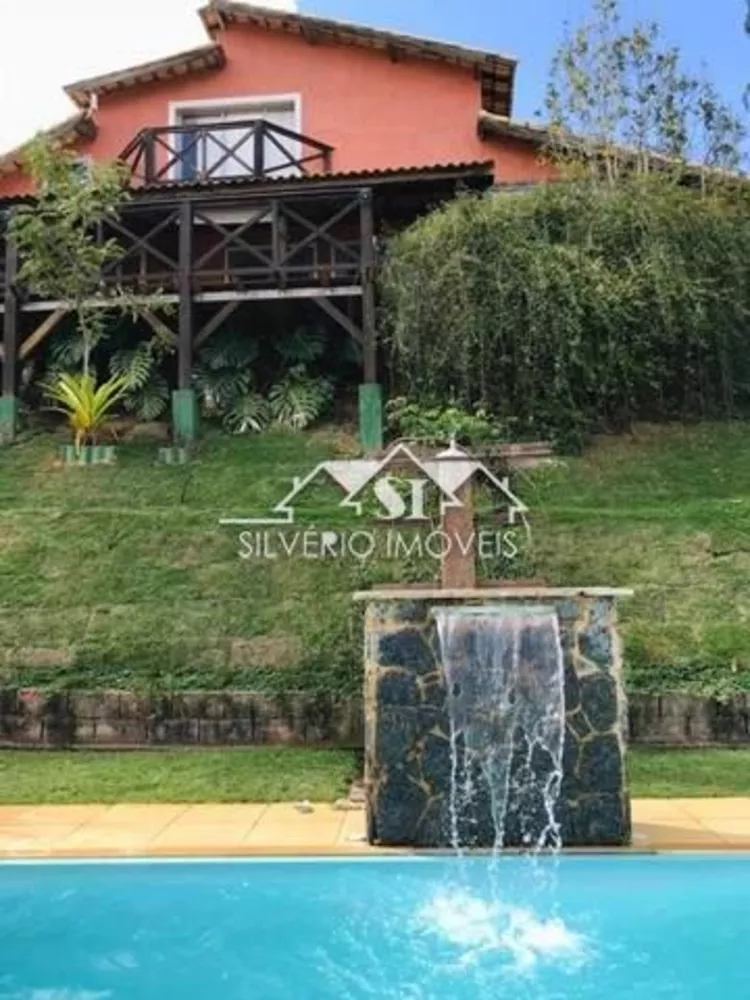 Casa, 4 quartos, 200 m² - Foto 1