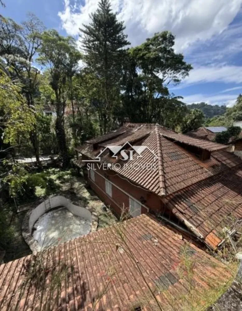 Casa, 6 quartos, 300 m² - Foto 1