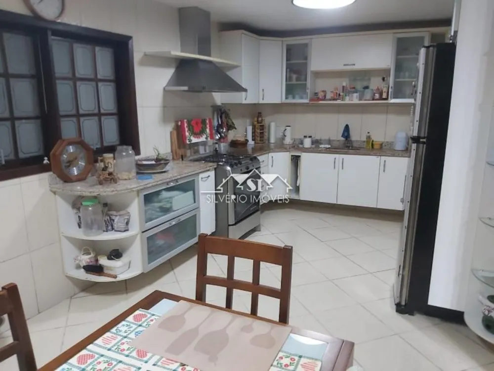 Casa, 3 quartos, 200 m² - Foto 4