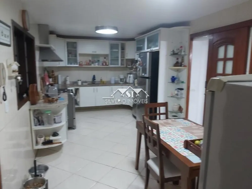 Casa, 3 quartos, 200 m² - Foto 3