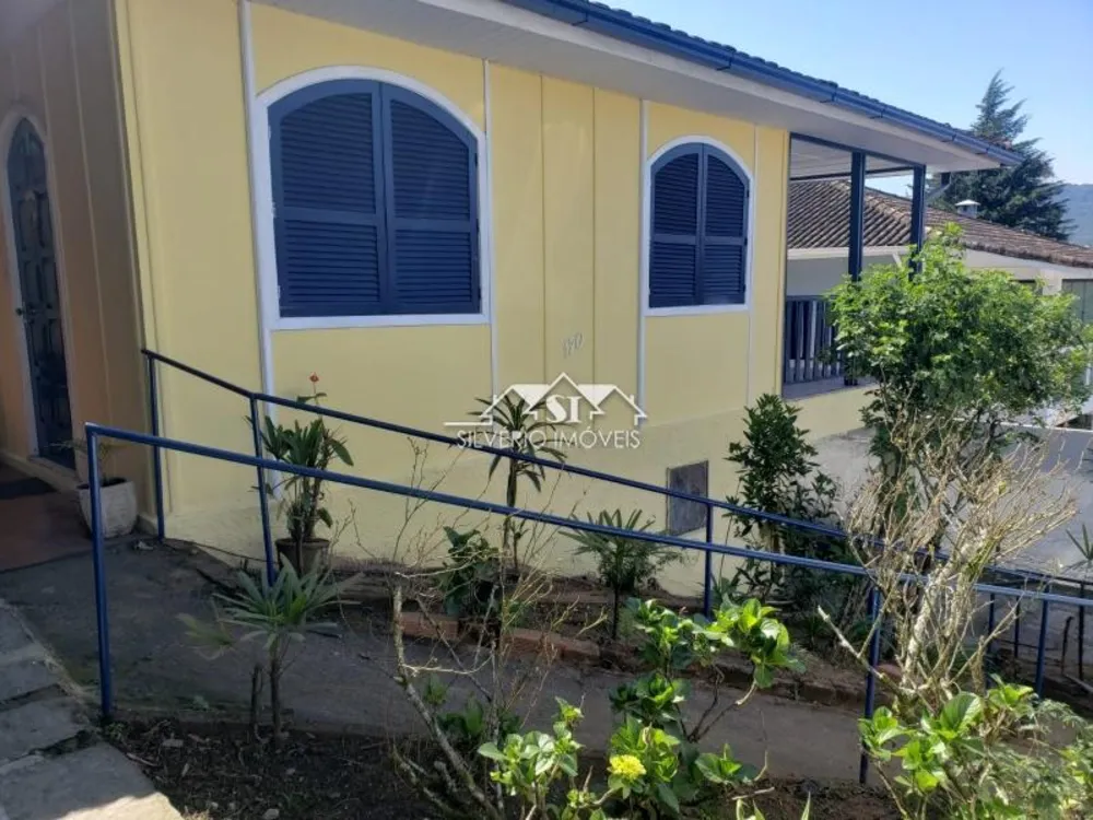 Casa, 5 quartos, 174 m² - Foto 1