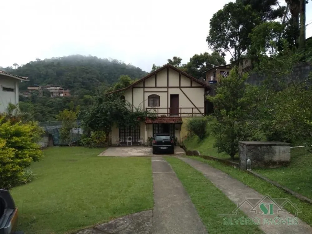 Casa, 5 quartos, 220 m² - Foto 1