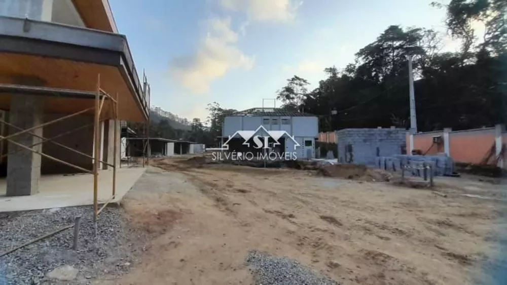 Casa, 4 quartos, 270 m² - Foto 21