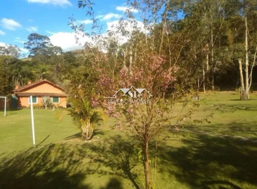 Sítio, 4 quartos, 8000 m² - Foto 1