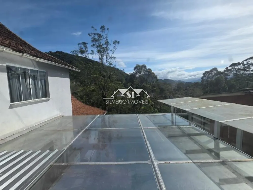 Casa, 6 quartos, 200 m² - Foto 1