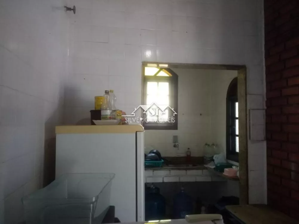 Casa, 5 quartos, 240 m² - Foto 1
