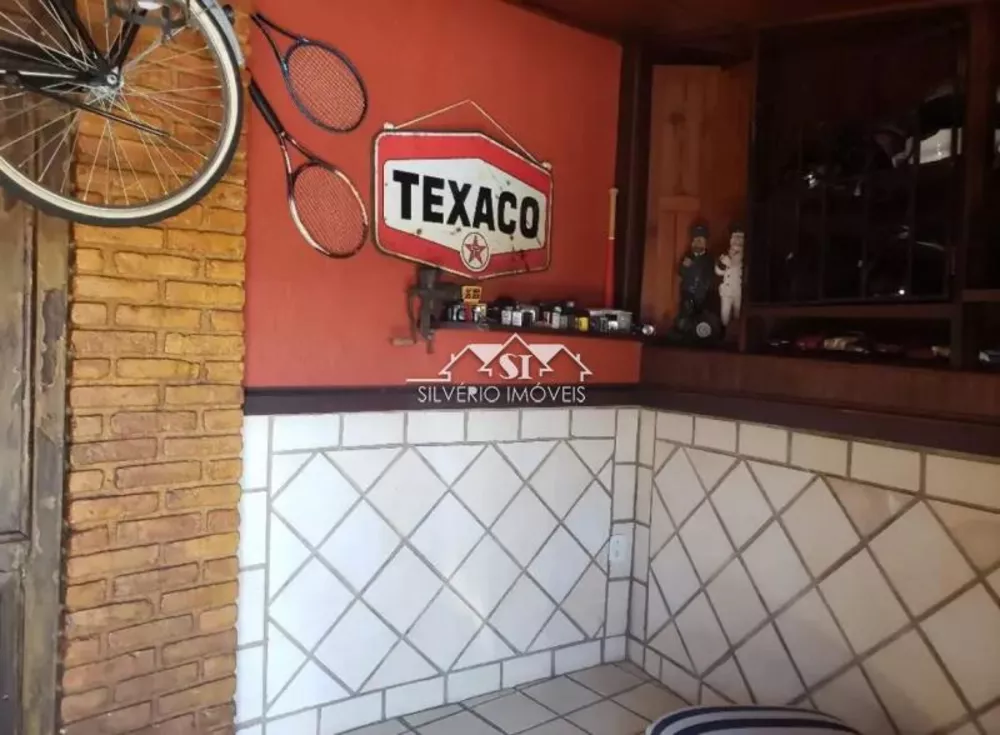 Casa, 3 quartos, 245 m² - Foto 1