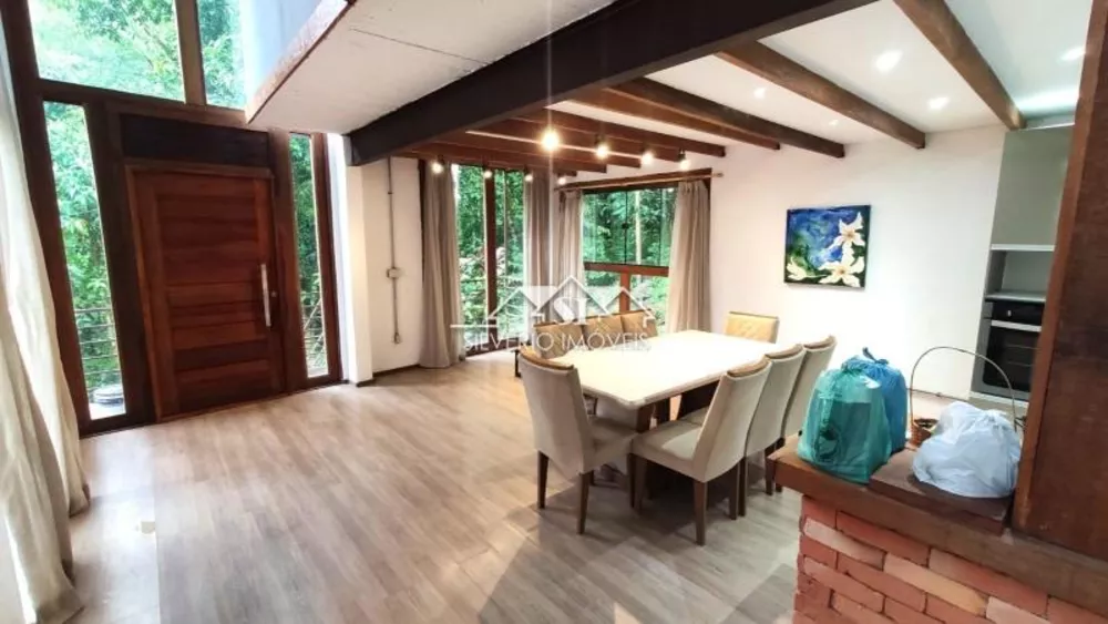 Casa, 6 quartos, 230 m² - Foto 4