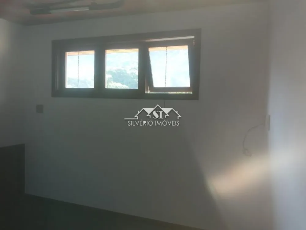 Casa, 4 quartos, 240 m² - Foto 18