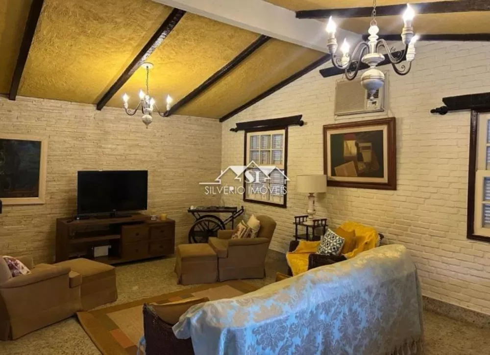 Casa, 3 quartos, 245 m² - Foto 14