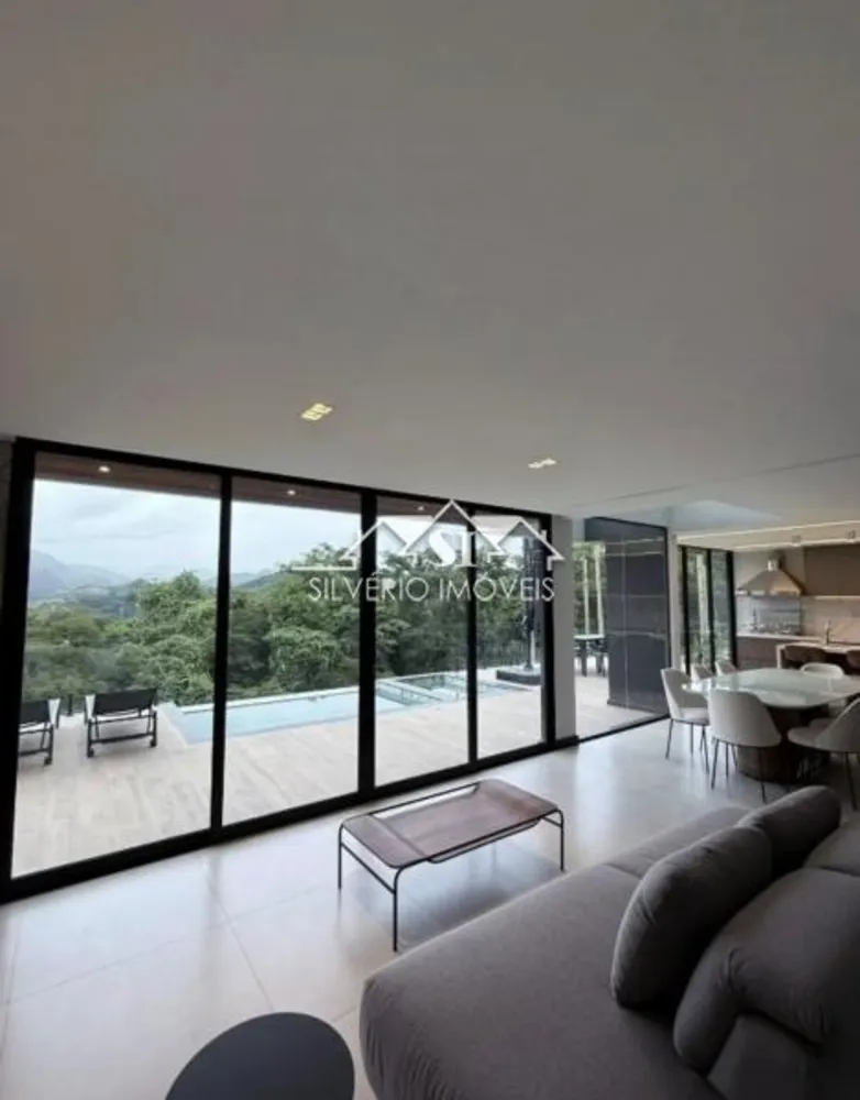 Casa, 3 quartos, 348 m² - Foto 1
