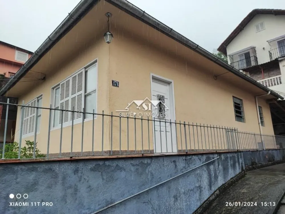 Casa, 7 quartos, 260 m² - Foto 1