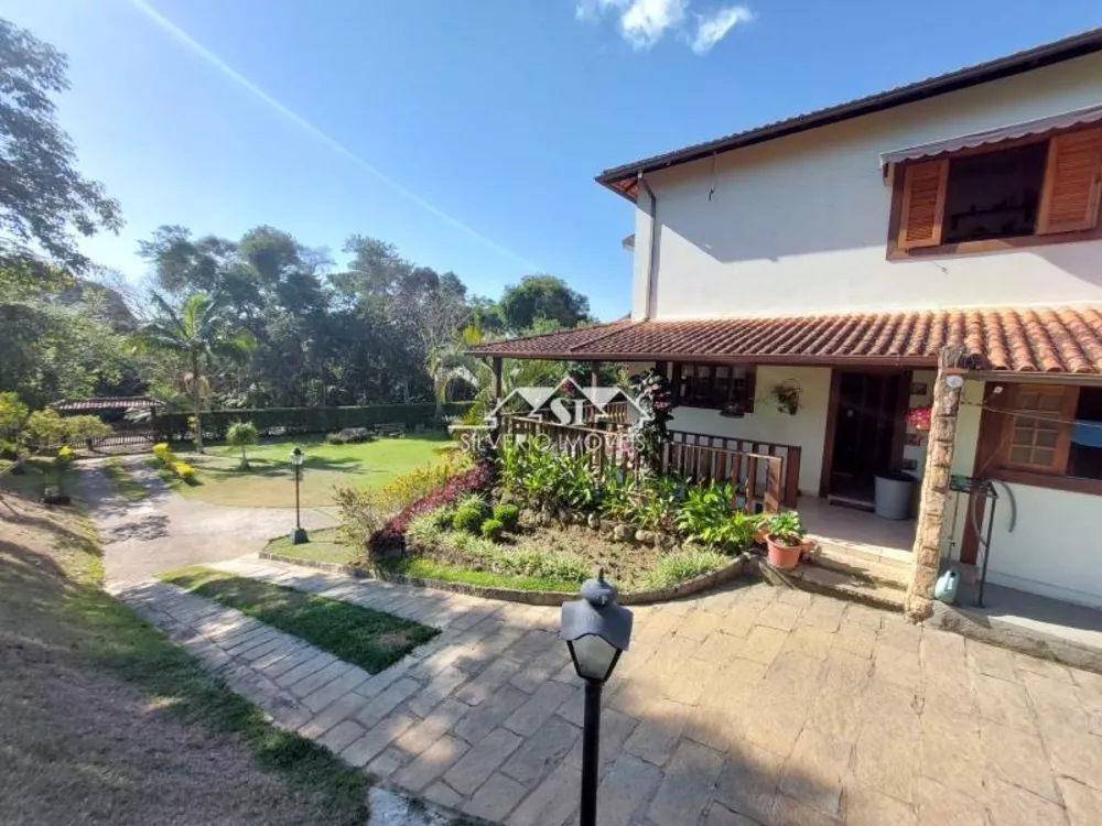 Casa, 4 quartos, 240 m² - Foto 26
