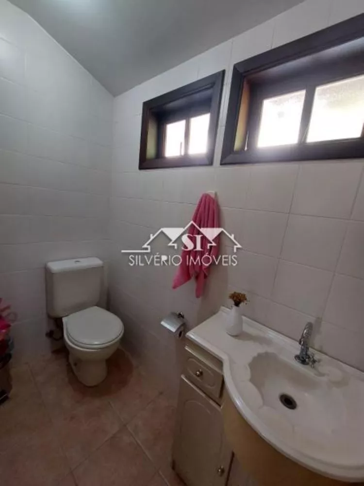 Casa, 4 quartos, 240 m² - Foto 32