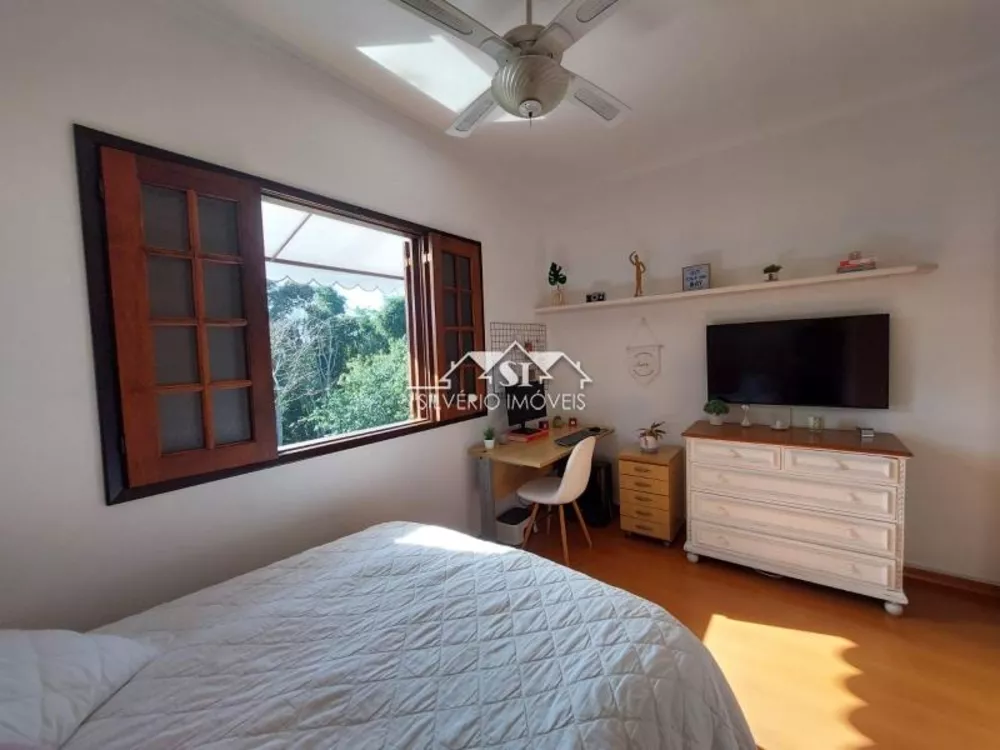 Casa, 4 quartos, 240 m² - Foto 21