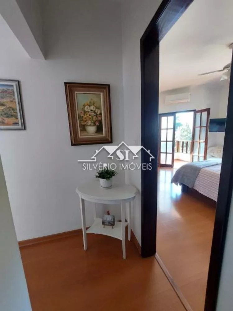 Casa, 4 quartos, 240 m² - Foto 4