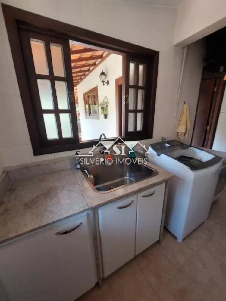 Casa, 4 quartos, 240 m² - Foto 2