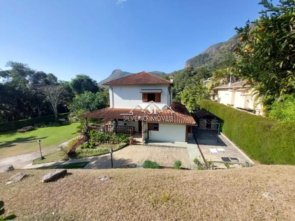 Casa, 4 quartos, 240 m² - Foto 23