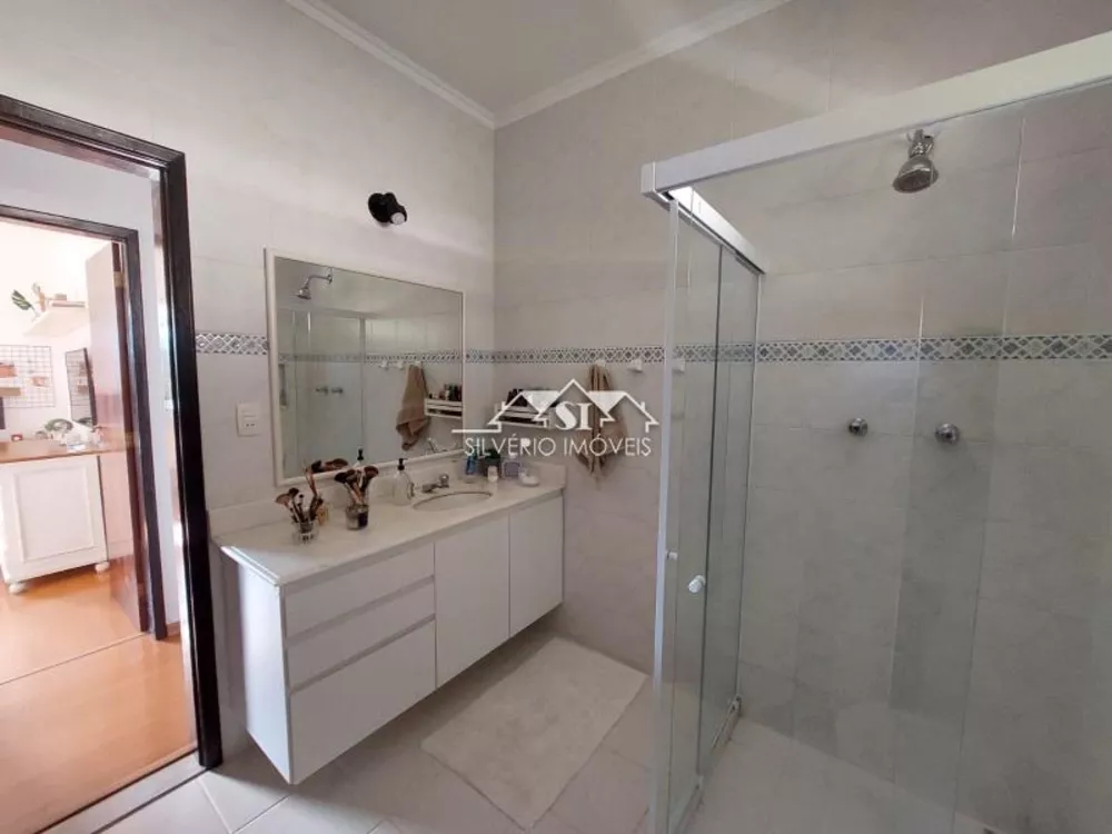 Casa, 4 quartos, 240 m² - Foto 38