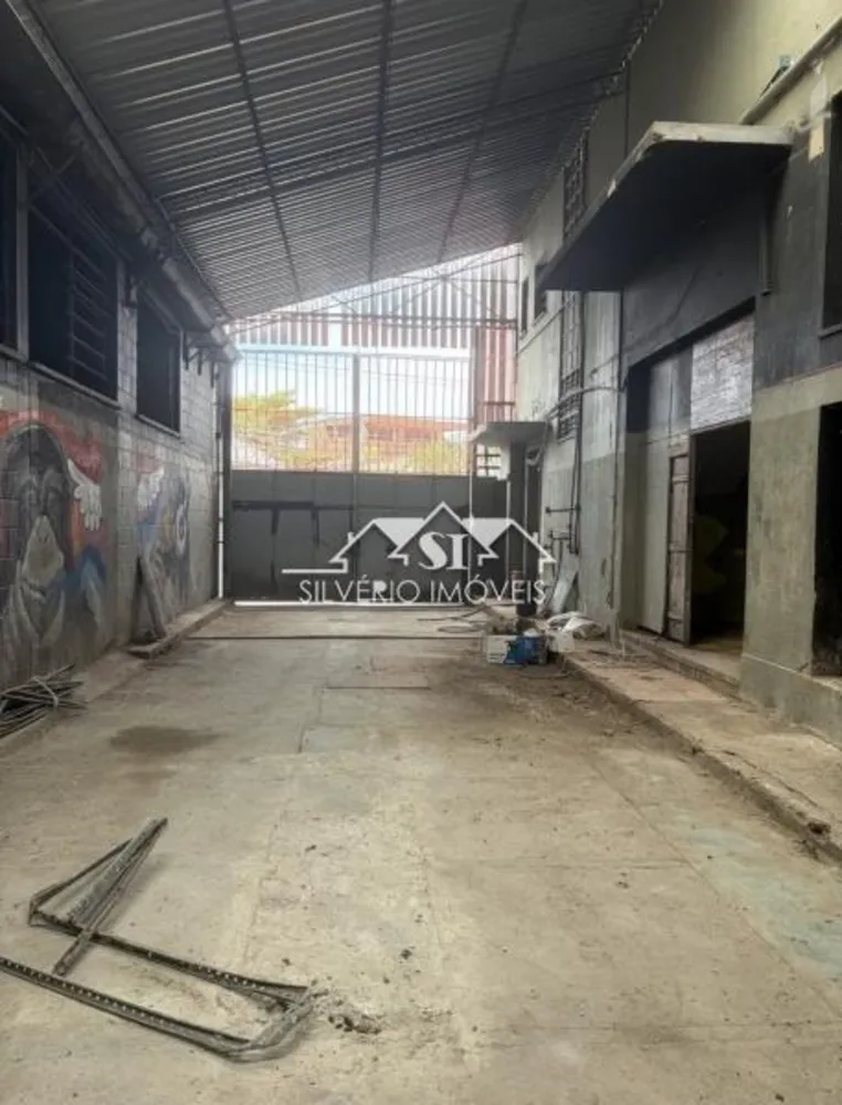 Depósito-Galpão, 2750 m² - Foto 1
