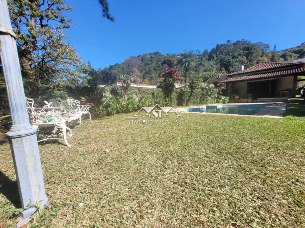 Casa, 4 quartos, 249 m² - Foto 2