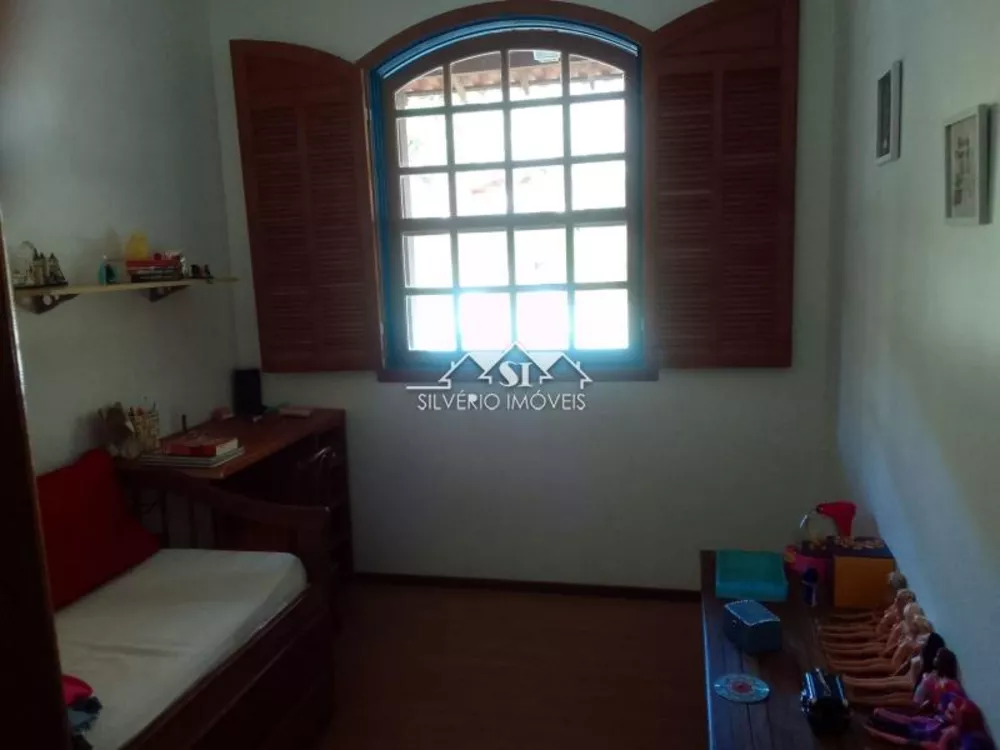 Casa, 5 quartos, 190 m² - Foto 1