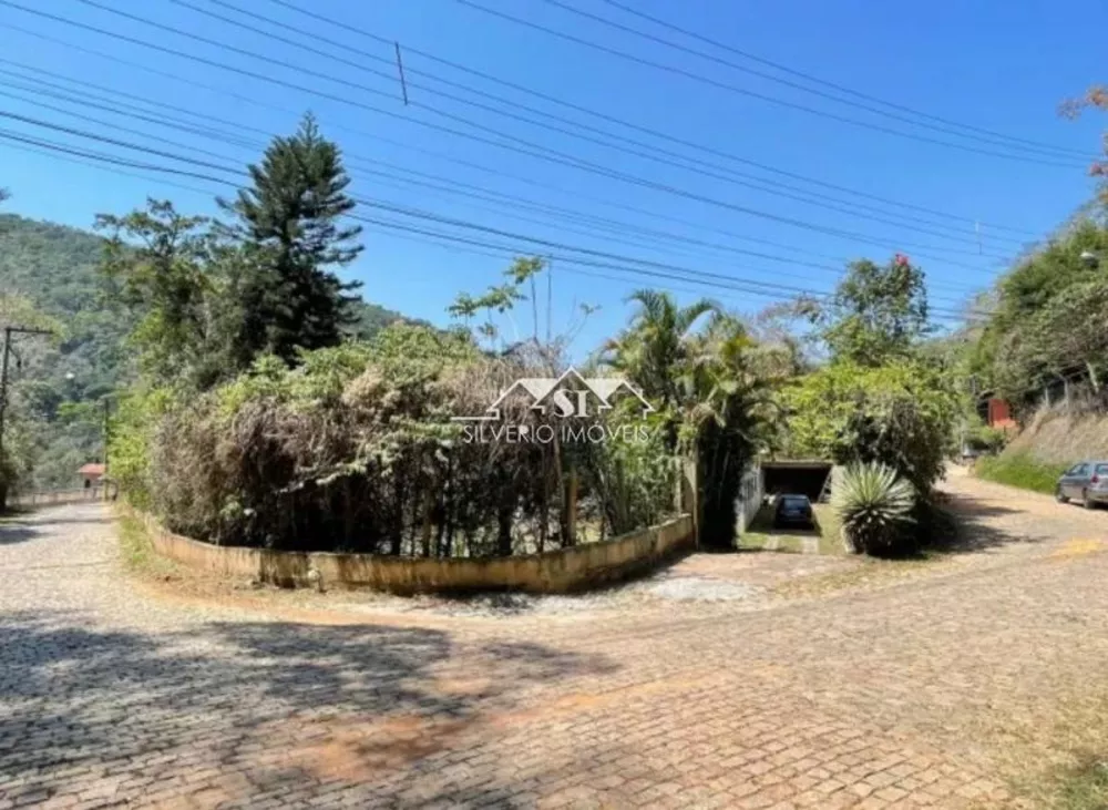 Casa, 6 quartos, 280 m² - Foto 1