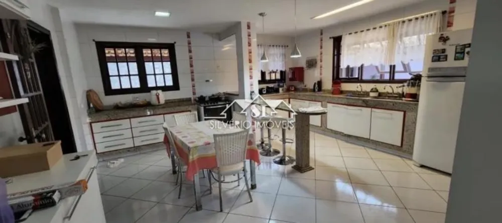 Casa, 6 quartos, 190 m² - Foto 4
