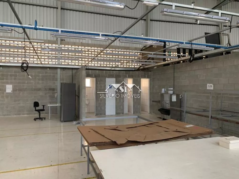 Depósito-Galpão, 1600 m² - Foto 1