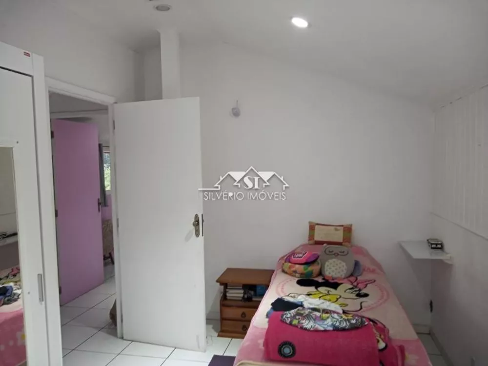 Casa, 5 quartos, 230 m² - Foto 4