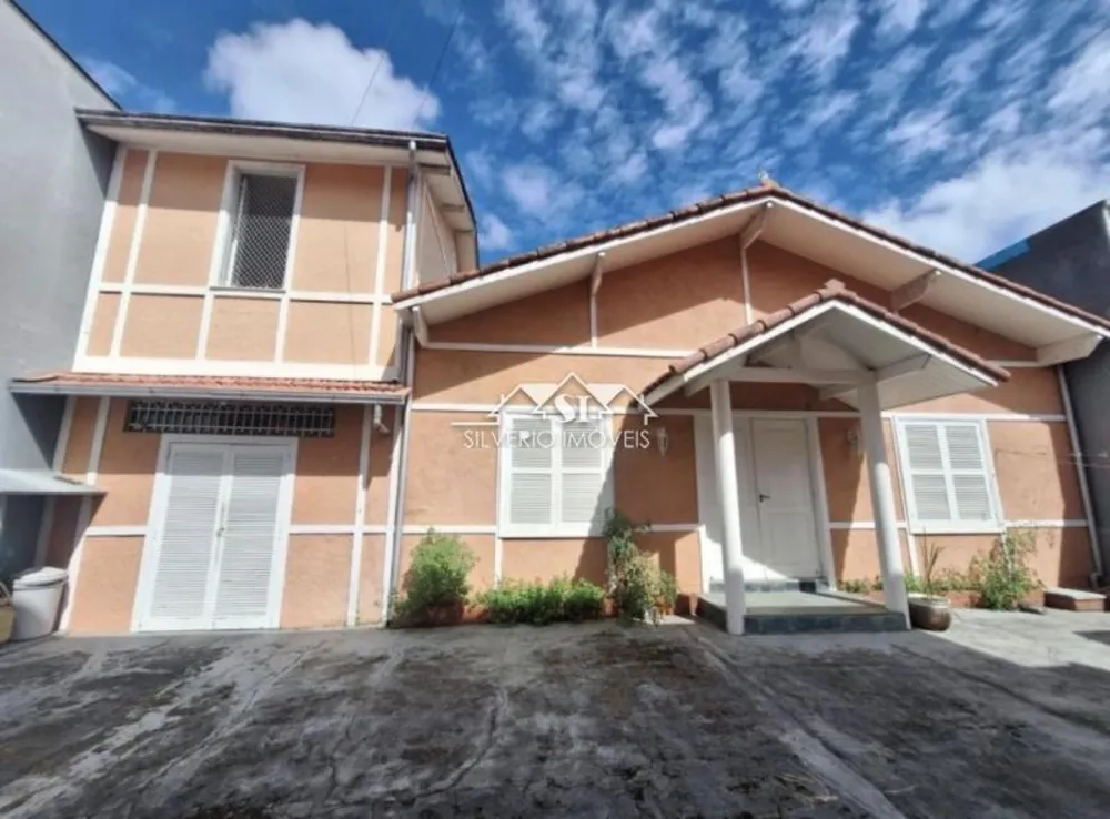 Casa, 4 quartos, 300 m² - Foto 1