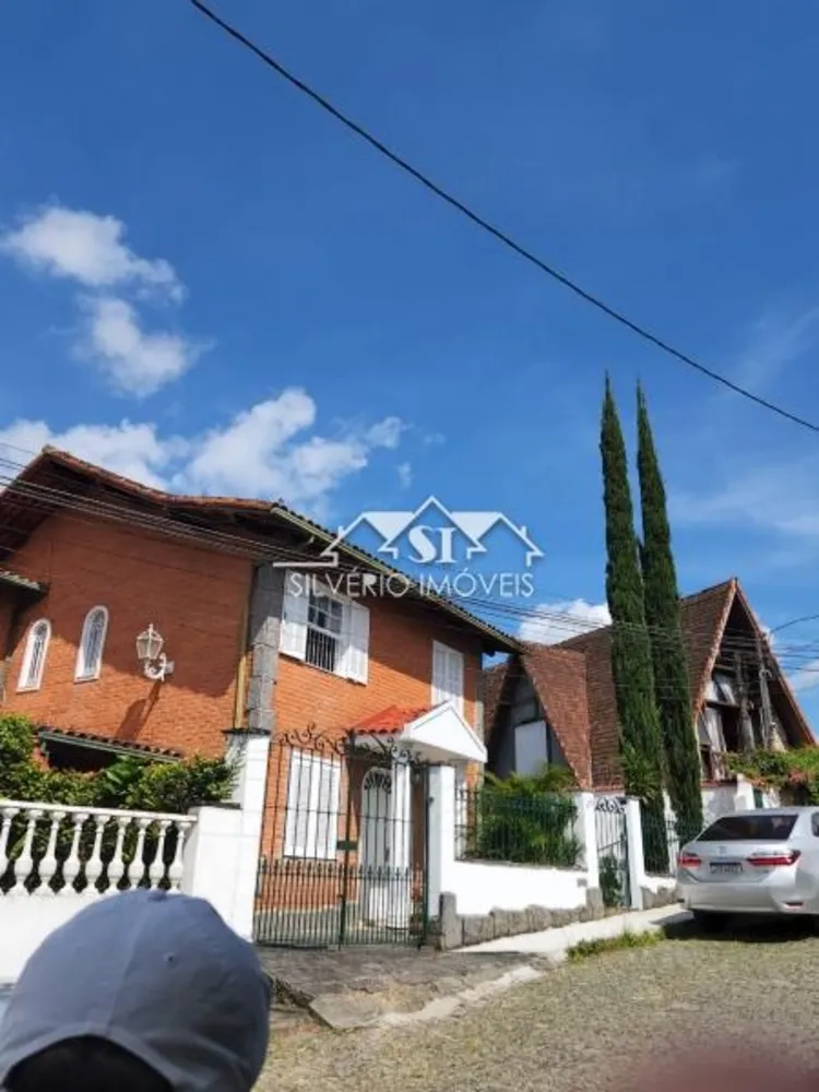 Casa, 4 quartos, 339 m² - Foto 2