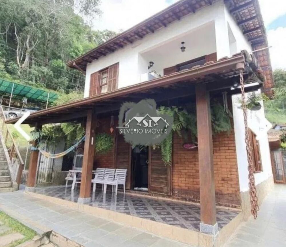 Casa à venda com 3 quartos, 138m² - Foto 2
