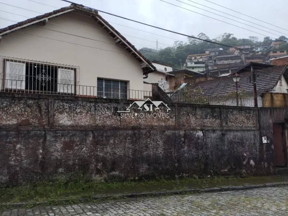 Casa, 2 quartos, 200 m² - Foto 1