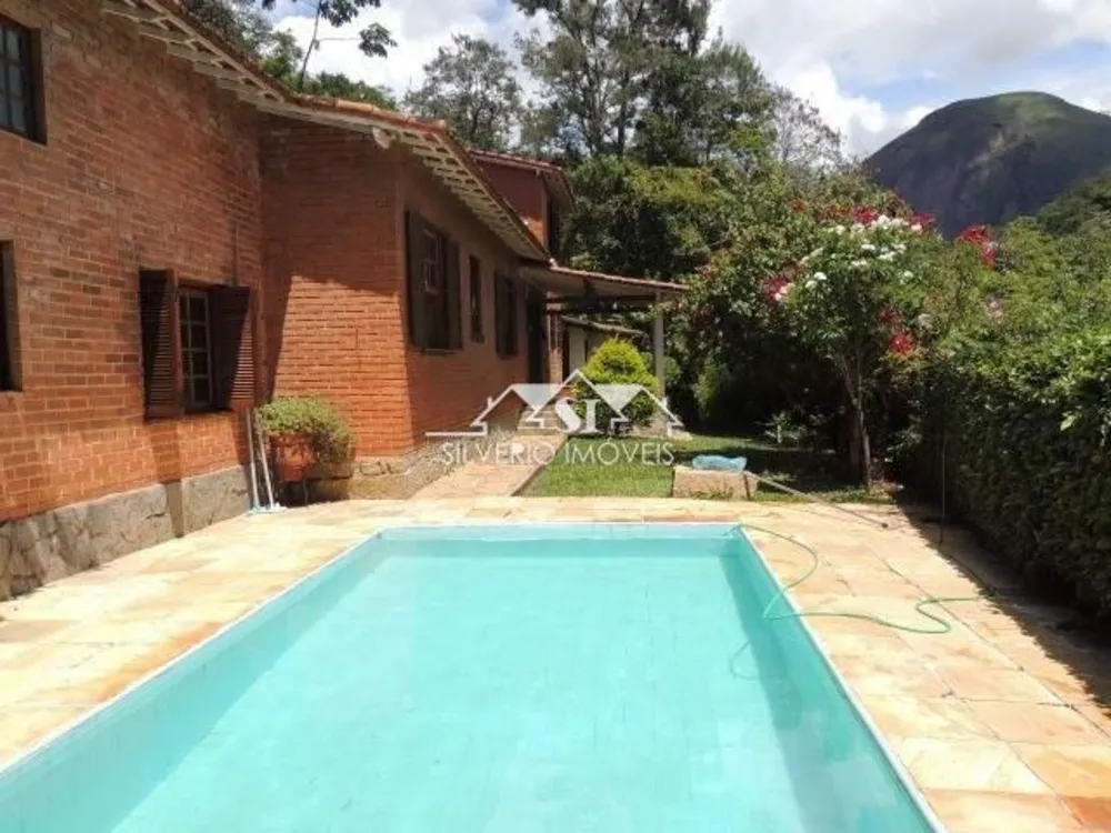 Casa, 5 quartos, 335 m² - Foto 1