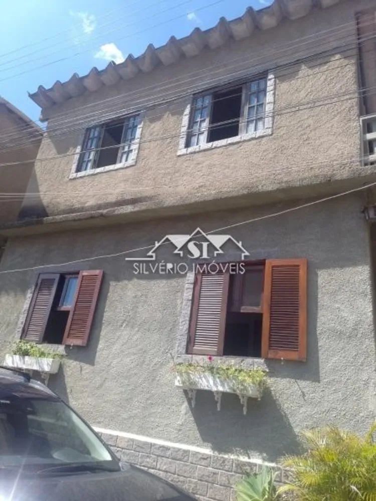 Casa, 5 quartos, 138 m² - Foto 1