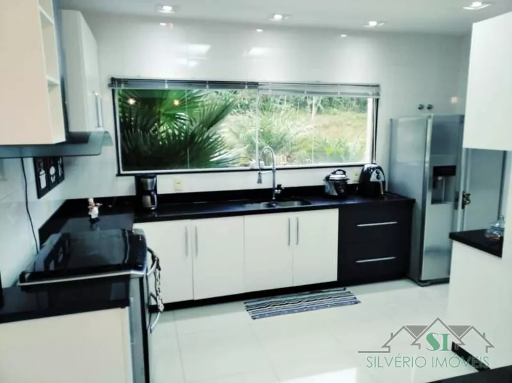 Casa, 4 quartos, 225 m² - Foto 21