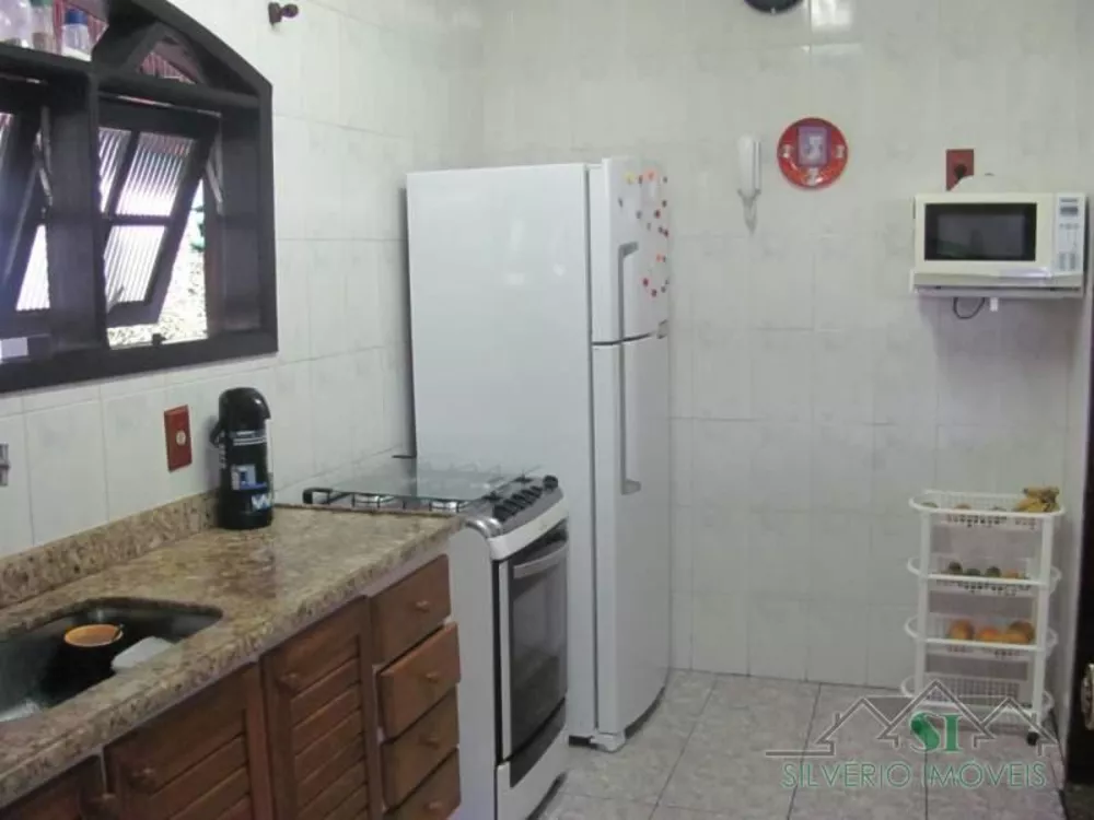 Casa, 3 quartos, 300 m² - Foto 13