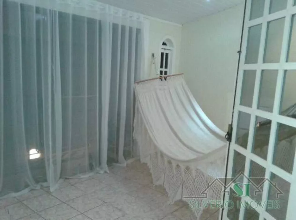 Casa, 3 quartos, 230 m² - Foto 1
