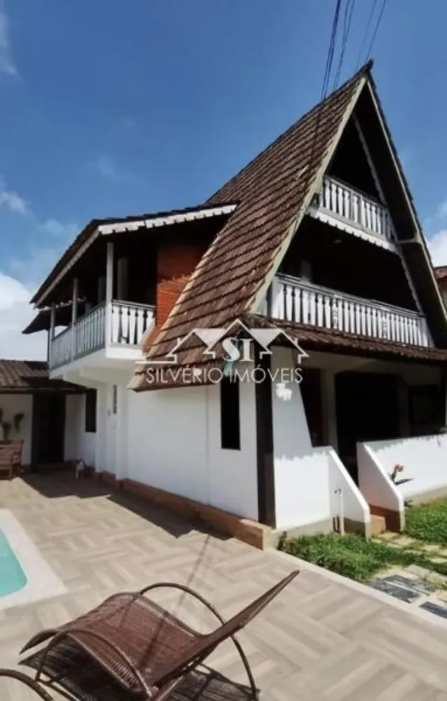 Casa, 4 quartos, 200 m² - Foto 1